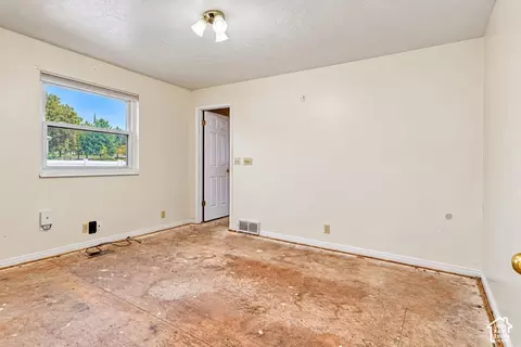 Bedroom - 1947 E Viscounti Dr S, Sandy, UT 84093 photo 2 of 3