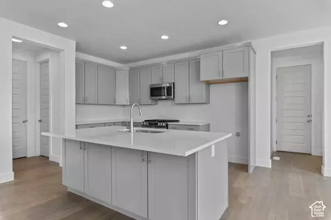 Kitchen - 6778 N Desert Crk, Eagle Mountain, UT 84005 photo 2 of 3