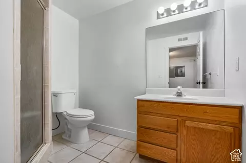 Bath - 1138 Elgin Ave, Millcreek, UT 84106 photo 5 of 9
