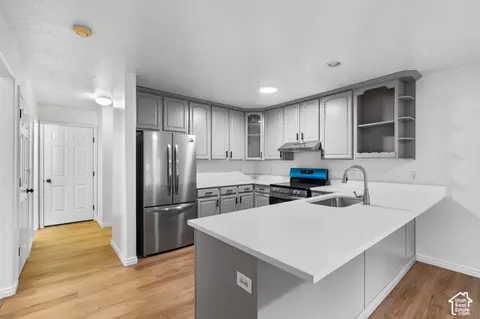 Kitchen - 1138 Elgin Ave, Millcreek, UT 84106 photo 2 of 6