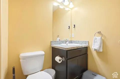 Bath - 514 S 285 E, Vernal, UT 84078 photo 2 of 4
