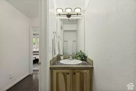 Entry Way - 15168 S Eagle Crest Dr, Draper, UT 84020 photo 3 of 4