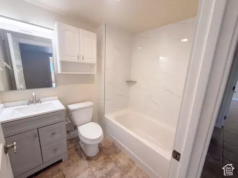 Bath - 11129 S 2125 E, Sandy, UT 84092 photo 5 of 10
