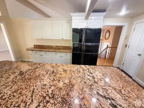 Kitchen - 11129 S 2125 E, Sandy, UT 84092 photo 6 of 8