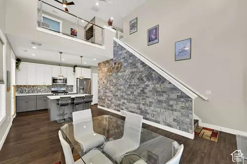 10563 S Redknife Dr, South Jordan, UT 84009