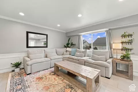 Living - 251 E 7350 S, Midvale, UT 84047 photo 1 of 2