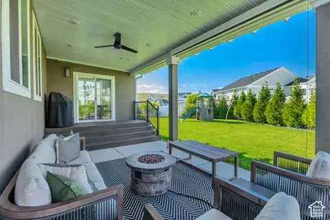 Exterior - 7727 N Lone Tree Ct E, Eagle Mountain, UT 84005 photo 6 of 13