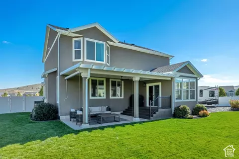 Exterior - 7727 N Lone Tree Ct E, Eagle Mountain, UT 84005 photo 5 of 13