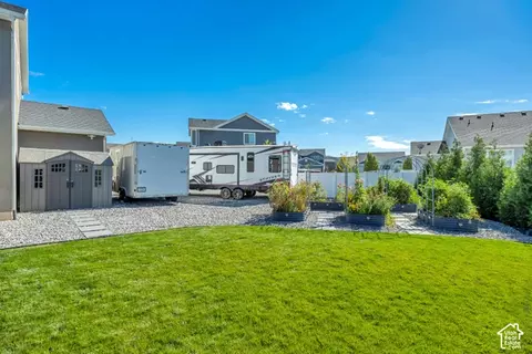 Exterior - 7727 N Lone Tree Ct E, Eagle Mountain, UT 84005 photo 9 of 13