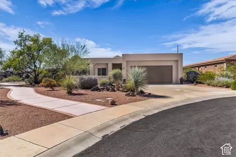 15 Boulder Cir W, Santa Clara, UT 84765