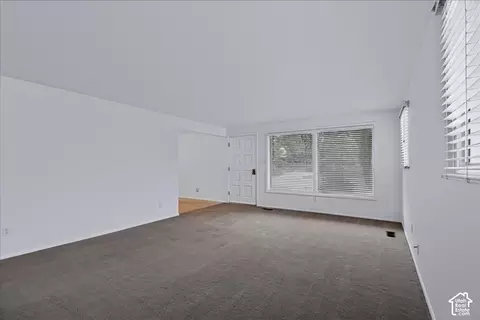 Living - 1021 E 5290 S, Murray, UT 84117 photo 3 of 5
