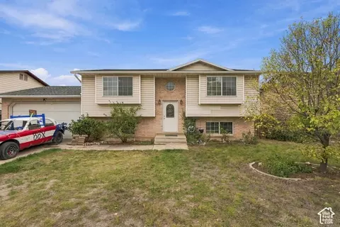 Exterior - 5791 S 3975 W, Roy, UT 84067 photo 3 of 9