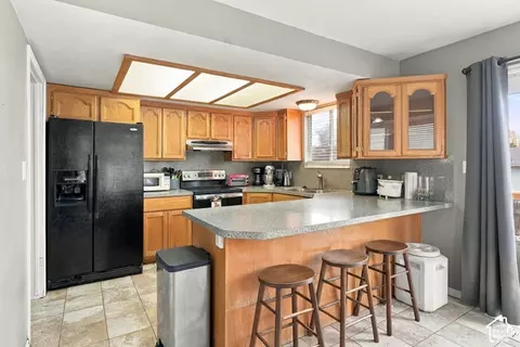 Kitchen - 5791 S 3975 W, Roy, UT 84067 photo 1 of 3