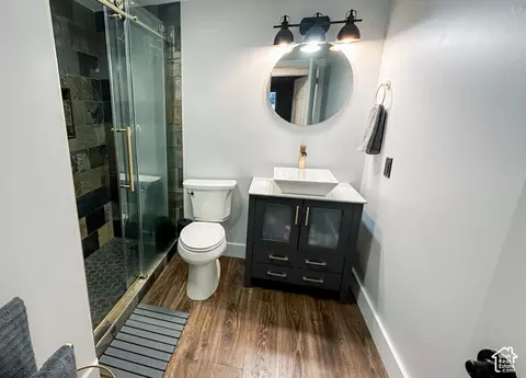 Bath - 12490 S 1700 E, Draper, UT 84020 photo 1 of 2