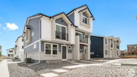 551 N Beaver Ln, Saratoga Springs, UT 84045
