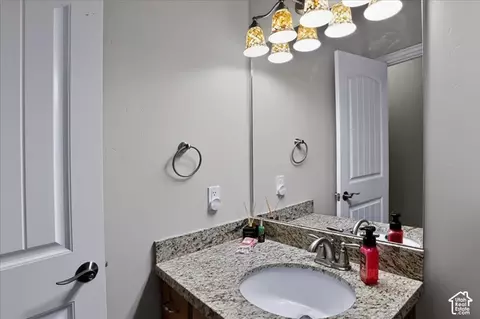 Bath - 3983 N 570 W, Erda, UT 84074 photo 4 of 10
