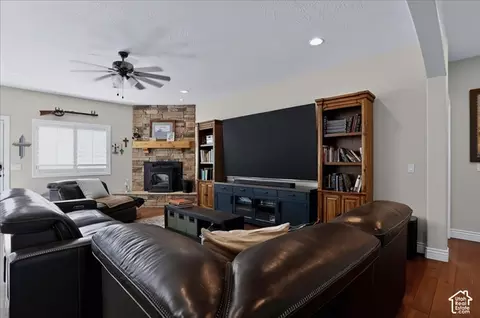 Living - 3983 N 570 W, Erda, UT 84074 photo 1 of 3