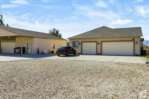 Exterior - 3983 N 570 W, Erda, UT 84074 photo 2 of 8