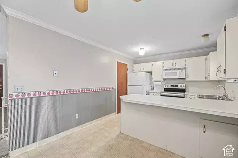 Kitchen - 9456 David St, Sandy, UT 84070 photo 1 of 3