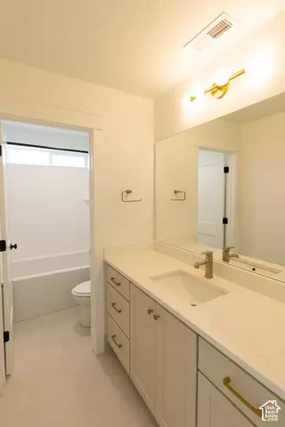 Bath - 814 E 350 N #4, Salem, UT 84653 photo 2 of 6