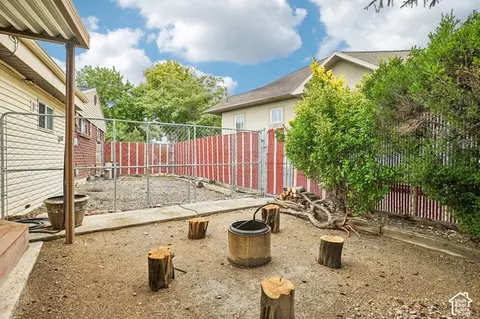 Exterior - 161 W Washington Ave S, Murray, UT 84107 photo 7 of 16