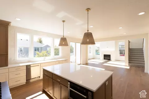 Living - 798 E 370 N #5, Salem, UT 84653 photo 4 of 6