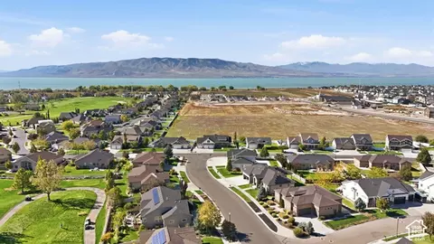View/Area - 504 S Lake View Dr, Vineyard, UT 84059 photo 5 of 7