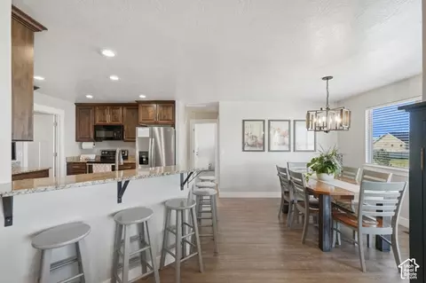 Dining - 504 S Lake View Dr, Vineyard, UT 84059 photo 2 of 3