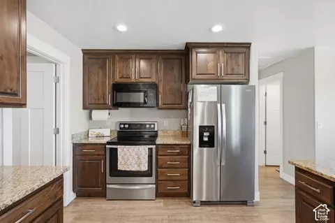 Kitchen - 504 S Lake View Dr, Vineyard, UT 84059 photo 3 of 3