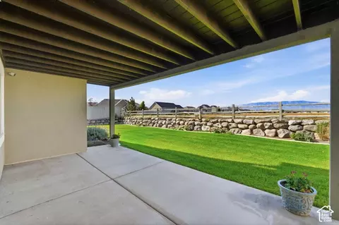 Exterior - 504 S Lake View Dr, Vineyard, UT 84059 photo 4 of 18