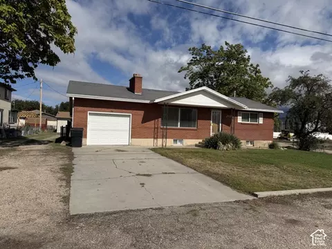 2926 W 1900 N, Plain City, UT 84404