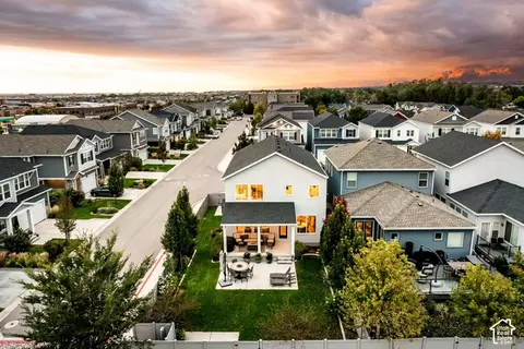 View/Area - 252 E Bellis Ct #117, Draper, UT 84020 photo 3 of 7