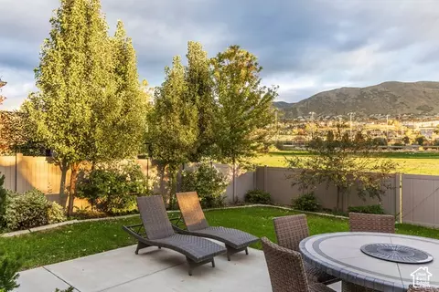 Exterior - 252 E Bellis Ct #117, Draper, UT 84020 photo 6 of 13