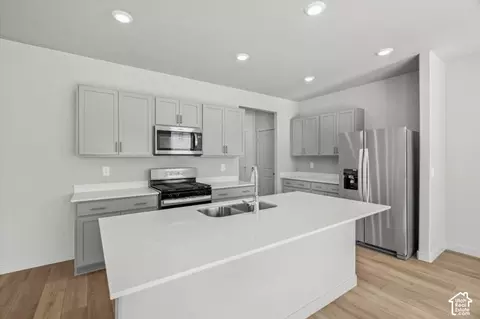 Kitchen - 928 E Cody St #6118, Eagle Mountain, UT 84005 photo 3 of 5