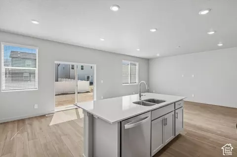 Kitchen - 928 E Cody St #6118, Eagle Mountain, UT 84005 photo 1 of 5
