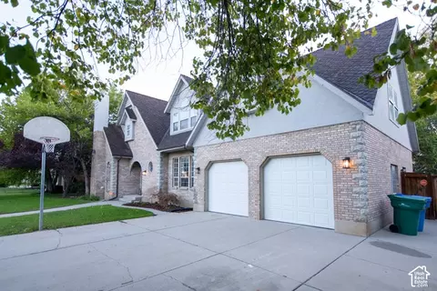 Exterior - 833 S 300 W, Orem, UT 84058 photo 2 of 4