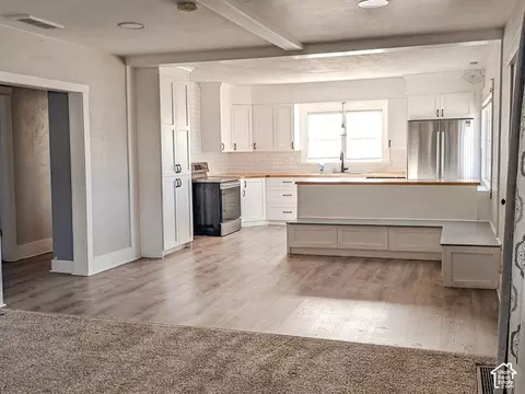 Kitchen - 40 E 100 N, Monroe, UT 84754 photo 1 of 2