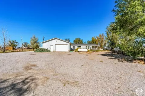 Exterior - 7255 W 3000 N, Abraham, UT 84635 photo 6 of 8