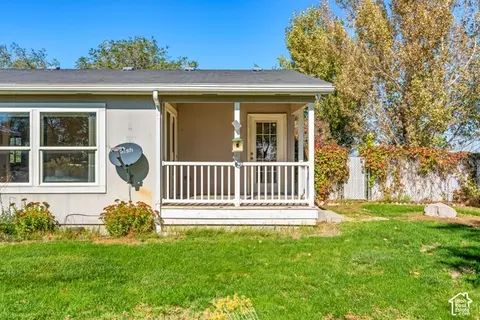 Exterior - 7255 W 3000 N, Abraham, UT 84635 photo 5 of 8