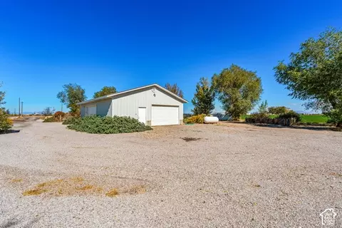 Exterior - 7255 W 3000 N, Abraham, UT 84635 photo 3 of 8