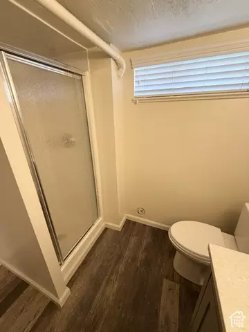 Bath - 4910 S 900 E, Murray, UT 84117 photo 4 of 4