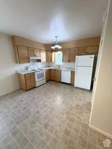 Kitchen - 4910 S 900 E, Murray, UT 84117 photo 1 of 1