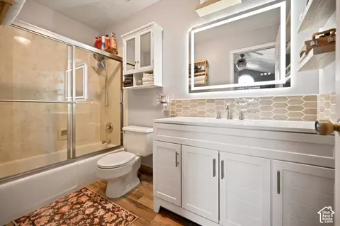 Bath - 227 W 1330 N, Logan, UT 84341 photo 2 of 4