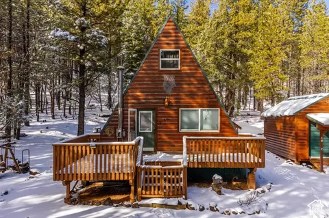 885 N Spruce Dr, Duck Creek Village, UT 84762