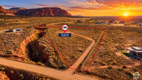 1555 S Lost Dr, Kanab, UT 84741 photo 2