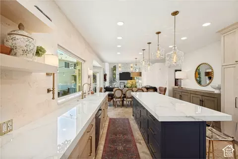 Kitchen - 2047 E Candle Tree Cv S, Sandy, UT 84092 photo 3 of 9