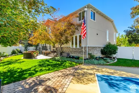 Exterior - 2047 E Candle Tree Cv S, Sandy, UT 84092 photo 9 of 15
