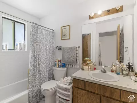 Bath - 959 E 1225 N, Ogden, UT 84404 photo 4 of 4