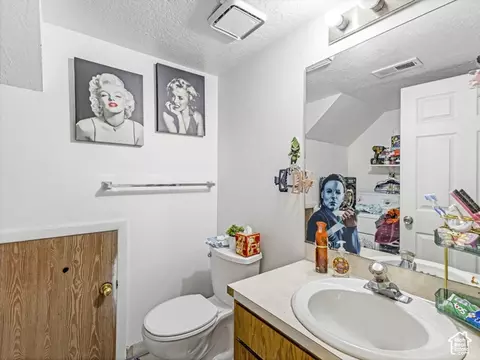 Bath - 959 E 1225 N, Ogden, UT 84404 photo 3 of 4