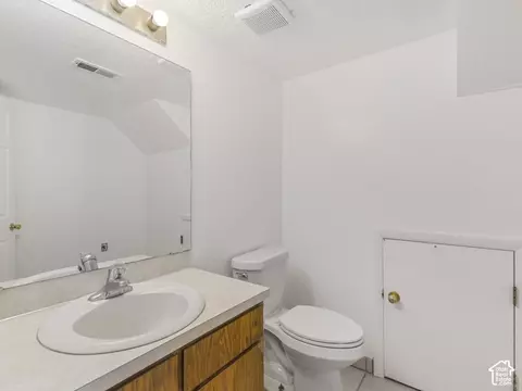 Bath - 959 E 1225 N, Ogden, UT 84404 photo 1 of 4